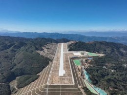云南鳳慶通用機(jī)場(chǎng)建設(shè)工程項(xiàng)目土石方、地基處理及排水工程施工